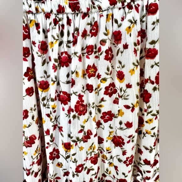 Hollister Red & White Spaghetti Strap Smocked-Top Floral Mini Sundress, Size XS - Picture 10 of 12